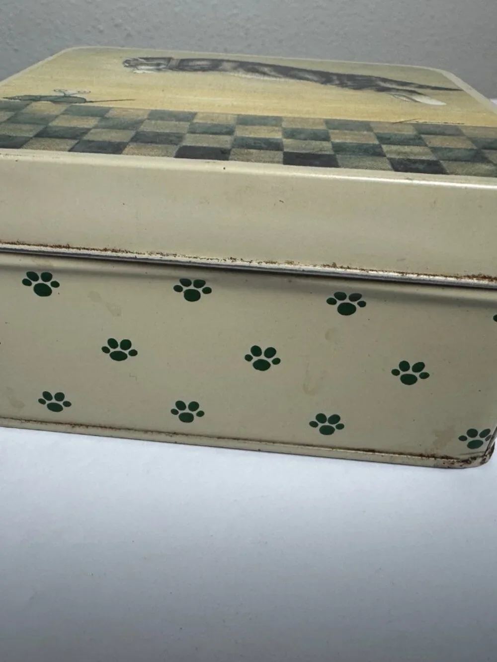 Vintage 1982 Lowell Herrero Leaping Cat Metal Storage Box